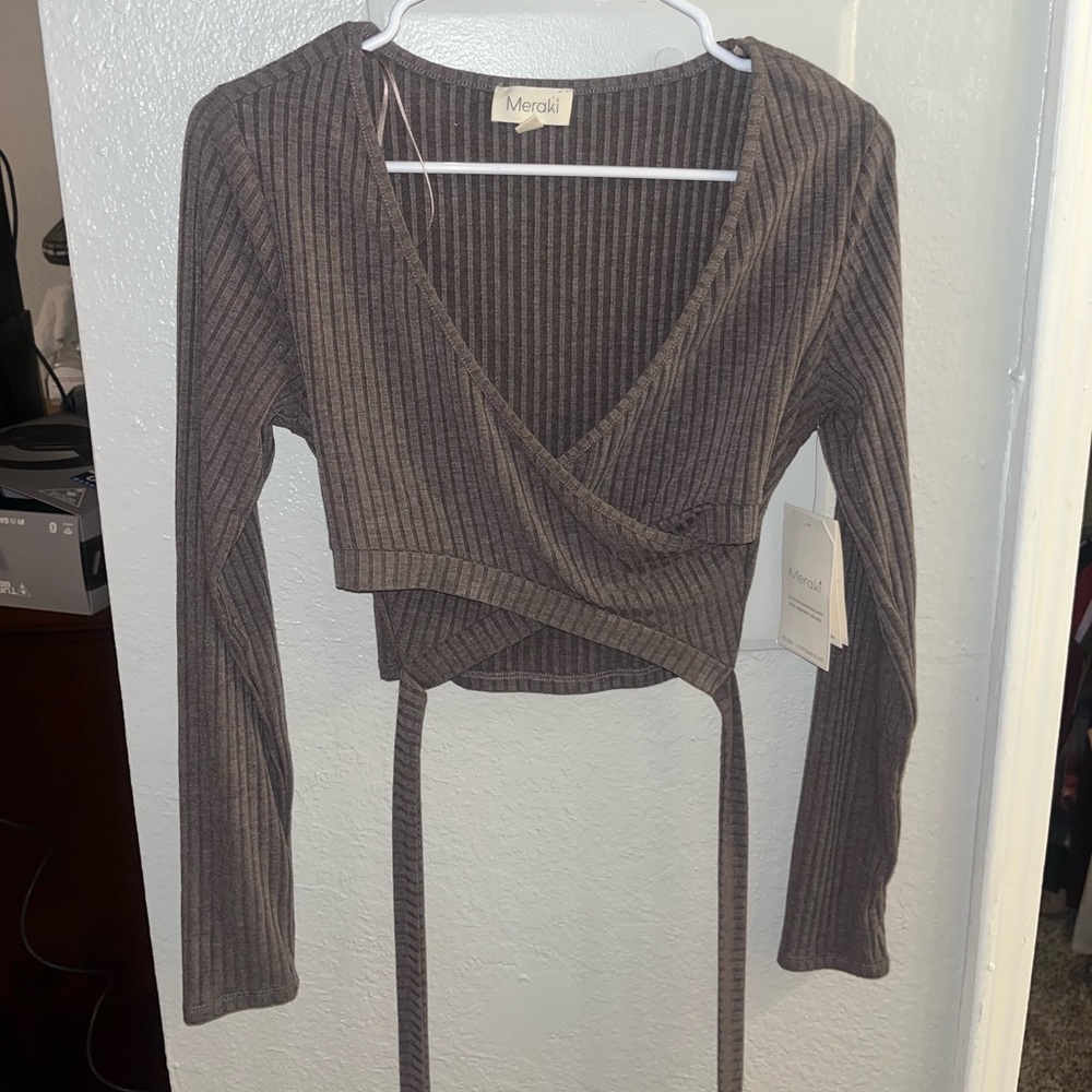 Long sleeve, Tie Crop Top